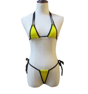 ชุดชั้นในเซ็กซี่แบบสามจุด