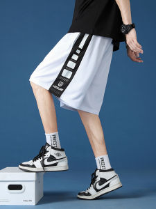 กางเกงบาสเก็ตบอลผ้าไอซ์ซิลค์แบบบางแห้งเร็วสำหรับวัยรุ่นกางเกงขาสั้นกางเกงขาห้าส่วนทรงสอบสำหรับผู้ชายทรงหลวมแฟชั่นใส่วิ่งออกกำลังกาย