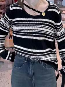 QINGNAER | Cantonese Style Maturity Vintage Stripe Knitwear