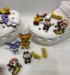 Jibbitz Crocs Clogs สําหรับติดรองเท้าเตะ ใช่ได้ทุกรุ่น