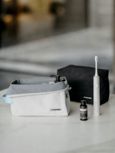 NatureHike | Portable Waterproof Travel Toiletry Bag