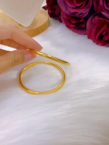 VÒNG TAY TRƠN CHẤT LIỆU TITAN SIÊU XINH SẴN NI 50 -52 -54 -56