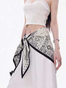 XUANXUAN | Vintage Cashew Pattern Multipurpose Silk Triangle Scarf