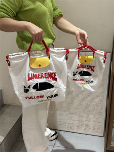 Embroidered Korean-Style Crossbody Bag Large Capacity Travel Tote for Mothers with Magnetic Buckle Nylon Cloth Casual Scenario