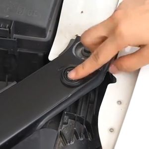 Karet Peredam Suara Anti Banting Getar Pintu Bagasi Kap Mesin Mobil KARET Peredam Kejut Interior