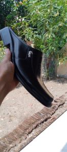Sandal kulit sapi pria hitam ukuran 38 - 43 halal