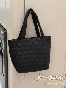 Korean Style Large Capacity Shoulder Bag Fresh Style Commuter School Bag Handheld Tote Bag Womens Early Morning Eight Bag