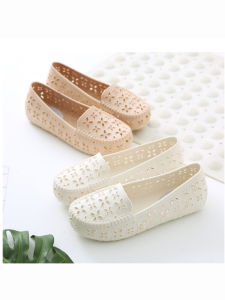 Summer Womens Hole Hollow-out Womens Shoes Plastic White Sandals Non Slip Flats Nurse Shoes Pregnant Womens Shoes Plaid