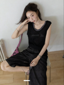 VNOOK | Áo Vest Chữ Cái Cổ U Sọc Đeo Ngoài Thiết Kế Mùa Hè Thời Trang Ôm Sát
