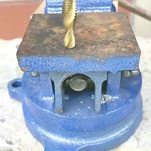 【COD + local seller】6Pcs Hex Shank Titanium Plated HSS Screw Thread Metric Tap Drill Bits Screw Machine Compound tap M3 M4 M5 M6 M8 M10 Hand Tools