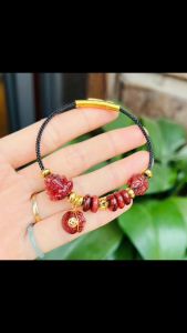 vòng tay hồ ly chúa thạch anh tóc đỏ tự nhiên vip mix đồng điếu túi tiền thạch anh tóc đỏ bọc vàng tây và charm cỏ 4 lá thạch anh tóc đỏ vòng tay đá phong thủy hợp mệnh thổ mệnh hỏa trang sức thiết kế đủ hóa đơn thẻ bảo hành