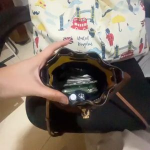 [ดันทรงกระเป๋า] T monogram bucket ที่จัดระเบียบ และดันทรงกระเป๋า