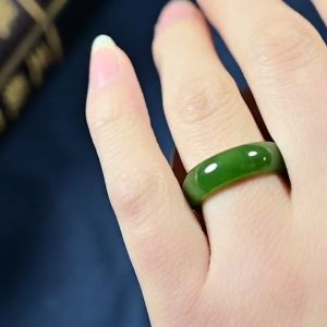 Oแหวนหยกแท้ หยกพม่า Jadeite Type A พม่า ( รับประกันหยกพม่าแท้ตลอดชีพ ) | แหวนหยก สีขาว | แหวนหยกสีเขียว | พร้อมกล่อง