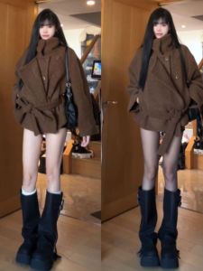 Retro Stand Collar Belted Short Woolen Coat for Women Elegant Mini Size Autumn New Style Button Pocket Detail Pure Color