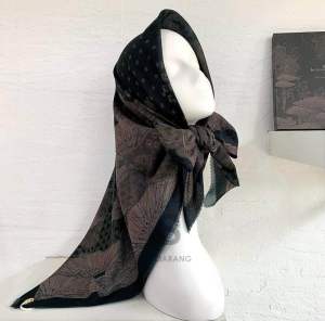 Hijab Segi Empat Voal Premium BS x Madina Series Matt. Sangat Lembut Best Seller