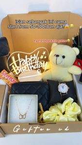 HAMPERS CALLISTA WANITA LAMPU HIAS LED BONEKA BUNGA JAM ACRYLIC TIDUR 3D KADO HADIAH GIFT BOX ULTAH ULANG TAHUN BIRTHDAY SEMPRO WISUDA GRADUATION ANNIVERSARY PERNIKAHAN WEDDING SOUVENIR CEWEK PACAR TEMAN PREMIUM VALENTINE HARI KASIH SAYANG BY GIFTEE ID