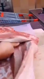 【Fast delivery】Japan Meat Knife Original with Cover Slaughtering for Bone Handchopping Kitchens Stainless Boning Mongolian Knife剔骨刀