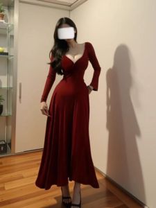 Váy Dài Tay Màu Đỏ Cỡ Lớn Thanh Lịch Kiểu Pháp Cổ Điển Váy Midi Ôm Sát Eo Dài Mùa Thu Polyester Thường Ngày