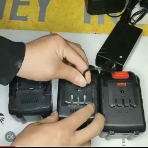 【Local Shop】lithium battery 2A Wrench charger 12V-18V-20V-36V-96V quick charger 1 hour full Fast charging Charger For Angle grinder lithium electric hammer Brushless universal