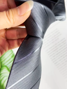 สีดำ เนคไทผู้ชาย เนคไท แบบผูกเอง เนคไทธุรกิจ 148x8 ซม ทอลาย necktie เนคไทสีพื้น Mens tie