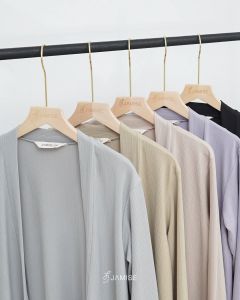 Pilihan Fashionable untuk Musim Dingin: Fara Outer Knit Jamise