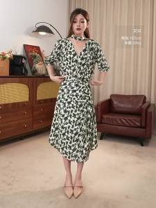 Retro Floral V-Neck Chiffon Shirt With Back Neck Ribbon Decoration