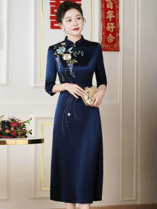 Elegant Chinese Style Mommy Dress Acetate Cheongsam Embroidered Wedding Guest Dress Younger Looking Spring New Style
