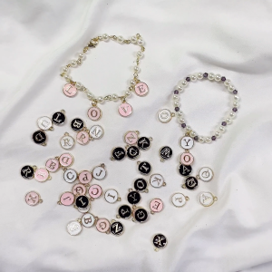 Beadia DIY 12mm Charm Huruf Enamel Epoxy Putih bulat bandul 10pcs