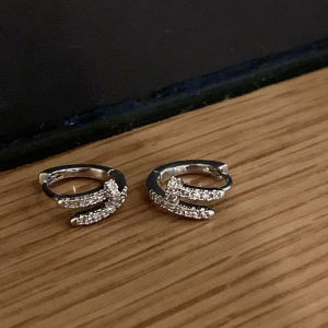 Stylish Rhinestone Nail Ear Clip Earrings Exquisite and Small Fancy Internet Influencer Stud Earrings Light Luxury Temperament Frosty Style Earrings