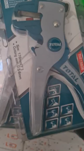 HT Kềm cắt  tuốt dây điện mỏ quạ INGCO/ Total THT15606