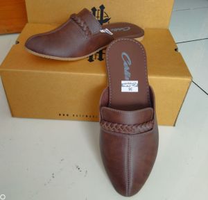 SENDAL SEPATU .SENDAL VIRAL 2025.SENDAL BUSTONG