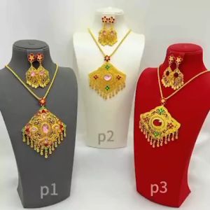 สร้อยประดับชุดไทย ต่างหูหนีบ จี้ฝั่งคริสตัลสีสด คริสตัสสวารอฟสกี้หลายสี แต่งระย้า สร้อยออกงาน สร้อยนางรำ สร้อยเจ้าสาว