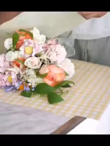 20PCS Gingham Flower Wrapping Paper Bouquet Gift Box Wrap Thick Durable Plaid Wrapping Paper