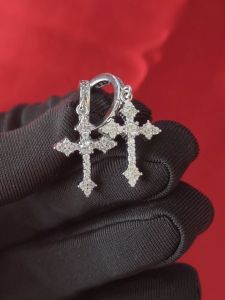 Diamcity (Free Gra Certificate) Anting-Anting Salib Moissanite Hadiah Hari Valentine Wanita