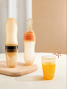 Usbettas | Squeezer Feeding Assistant for Baby Food