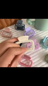 F4 Jepit Rambut Salon 6.3cm Model Kotak Bolong Warna Salem Bubble Gum dengan Handle HMS003