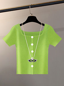 เสื้อยืดคอกลมแขนสั้นผ้าไหมน้ำแข็งถักบางสำหรับผู้หญิง ฤดูร้อน 2025 เสื้อเชิ้ตผู้หญิงทรงสลิมฟิต ทรงเข้ารูป แขนสั้น ปกเหลี่ยม