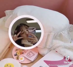 GƯƠNG SOI TRANG ĐIỂM ĐỂ BÀN ĐÈN LED 3 CHẾ ĐỘ SÁNG