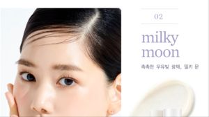 Glint X JEYU Stick Highlighter 02 Milky Moon 7g Facial Glow Shimmer Makeup Beauty Cosmetics Face Smooth Hyaluronic acid Adheres thinly Moisturizing Milky color with Pink pearls Brightening the complexion Best Selling Good for gift Womens