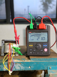High Precision Digital Insulation Resistance er UNI-T UT511 UT512D UT515A Megohmmeter 10KV Electrical ing Equipment
