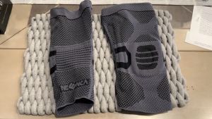 NEENCA Professional Knee Brace for Pain Relief Medical Knee Compression Sleeve Knee Support with Horizontal Knit Tech for Meniscus Tear ACL Arthritis Joint Pain Runner Workout