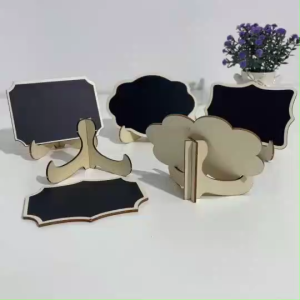 ป้ายกระดานดำ ป้ายราคาตั้งโต๊ะพร้อมขาตั้ง ขนาดเล็กน่ารัก เหมาะกับใช้สีชอล์คเขียนหรือปากกาชอล์ค ลบเขียนใหม่ได้ พร้อมส่งจากไทย!!