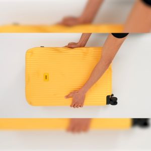 CRASH BAGGAGE กระเป๋าเดินทาง รุ่น STRIPE สีดำ ขนาด 31.1"