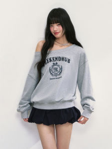 Weekend hub | Vintage Patch Embroidery Off-Shoulder Loose Sweatshirt Grey