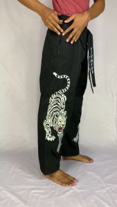 CELANA KONGPRANG BORDIR HARIMAU PUTIH 56 PREMIUM TEBAL DAN NYAMAN PANGSI SILAT BELADIRI OUTDOOR