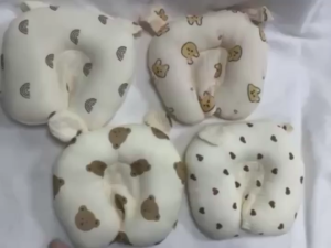 🔥READY STOCK🔥 Soft & Fluffy Baby Pillow U-Shape & Petal-Shape Detachable Cover Cozy & Safe