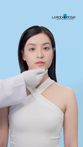 La Roche-Posay Sữa Rửa Mặt Dạng Gel 400ml - Công Thức Kháng Khuẩn Dịu Nhẹ Làm Sạch Sâu Lỗ Chân Lông - Kiểm Soát Dầu & Ngừa Mụn 24H Giảm Mụn Đầu Đen & Lỗ Chân Lông To  Kiềm Dầu & Giảm Mụn Ẩn  Cho Da Sạch Thoáng Suốt 24 Giờ