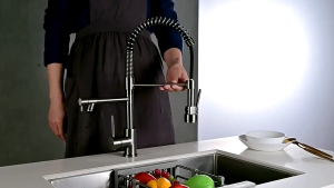 304 Stainless Steel Faucet With 2 Outlet Wall Mounted Kitchen Spring Pull Out Cold Hot Spin Sink Tap