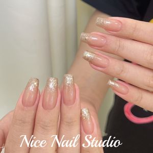 2024 Gradient Shiny Sequin Pure Handmade LED UV Gel Nails Wearable Nail Art Detachable Pregnant Wedding Nail Tips Bright Color