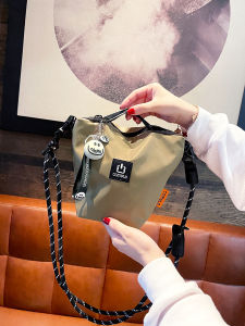 Lightweight Portable Travel Bucket Bag Single Shoulder Crossbody Bag Fashionable Trendy Design Soft Handle Zipper Closure